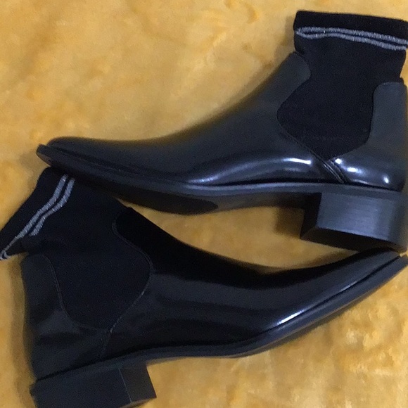 ๐ ZARA Classy Black Patent Leather Metallic Detail Sock Boots - Picture 5 of 9